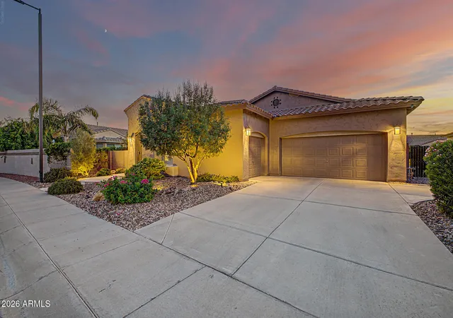 Photo 3 of Single family home for sale at 5722 S Mesquite Grv Way, Chandler, AZ 85249 | MLS# 7069493 | Listing updated on 2026-09-11