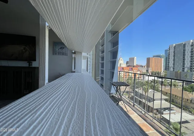 Photo 2 of Condo for sale at 805 N 4th Avenue #804, Phoenix, AZ 85003 | MLS# 7068444 | Listing updated on 2026-09-01