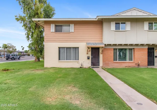 3rd image of 10 E Hermosa Dr, Tempe, AZ 85282 | MLS# 7068994