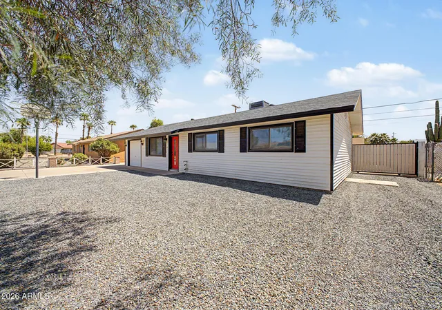 Photo 4 of Single family home for sale at 731 E Manor Dr, Casa Grande, AZ 85122 | MLS# 7069253 | Listing updated on 2026-09-22
