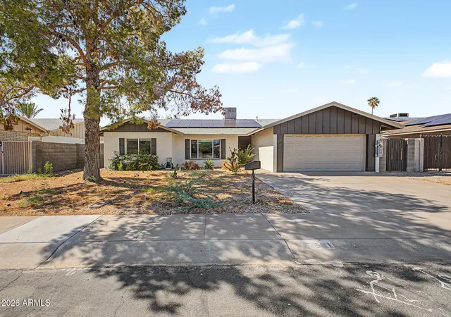 Single family home for sale at 5111 W Greenway Rd, Glendale, AZ 85306 | MLS# 7069237