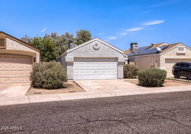 Photo 2 of Single family home for sale at 2834 W Campo Bello Dr, Phoenix, AZ 85053 | MLS# 7069085 | Listing updated on 2026-08-21