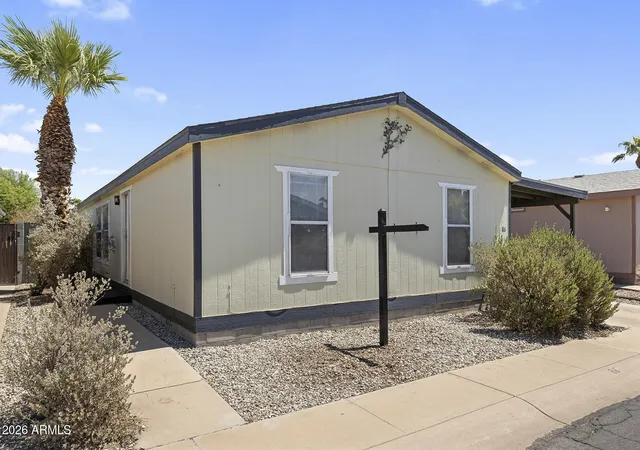 Photo 4 of Manufactured home for sale at 11275 N 99Th Ave #86, Peoria, AZ 85345 | MLS# 7070549 | Listing updated on 2026-09-15