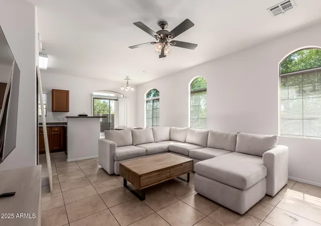 2nd image of 336 N 168th Dr, Goodyear, AZ 85338 | MLS# 7068627