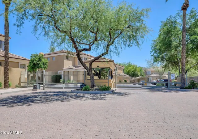 Photo 2 of Townhouse for sale at 7887 N 16th Street #222, Phoenix, AZ 85020 | MLS# 7068521 | Listing updated on 2026-08-25