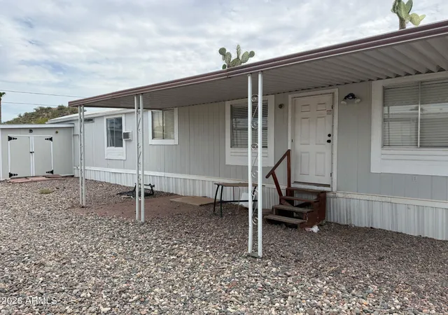 Photo 4 of Manufactured home for sale at 156 N Hawes Rd #60, Mesa, AZ 85207 | MLS# 7068525 | Listing updated on 2026-09-06