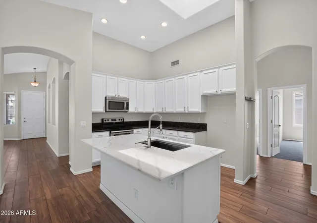 Photo 4 of Single family home for sale at 20808 N 70Th Dr, Glendale, AZ 85308 | MLS# 7069675 | Listing updated on 2026-10-04