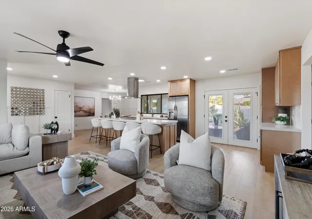 2nd image of 1019 E Watson Dr, Tempe, AZ 85283 | MLS# 7068602