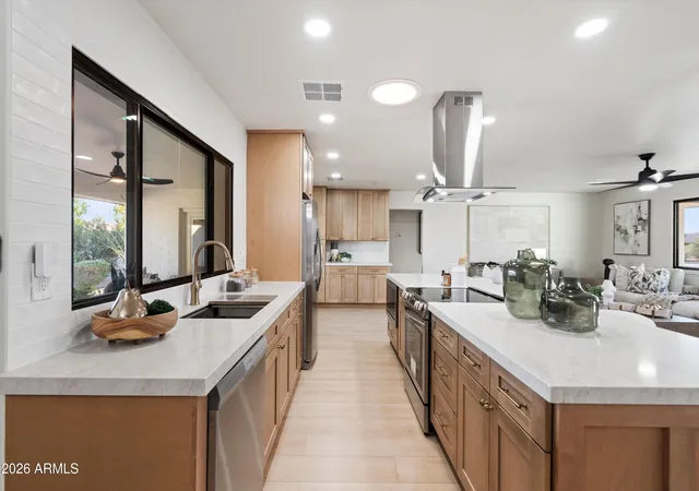 3rd image of 1019 E Watson Dr, Tempe, AZ 85283 | MLS# 7068602
