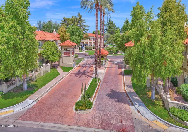 2nd image of 8300 E Via De Ventura --, Scottsdale, AZ 85258