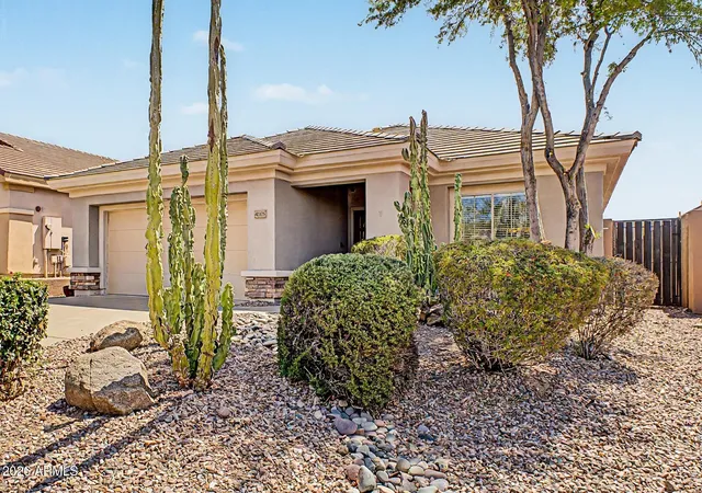 Photo 1 of Single family home for sale at 41105 N Prestancia Dr, Phoenix, AZ 85086 | MLS# 7072108 | Listing updated on 2026-09-01