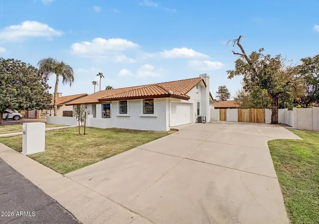 Photo 3 of Sale Pending at 685 E Linda Ln, Gilbert, AZ 85234 | MLS# 7069616 | Listing updated on 2026-09-14