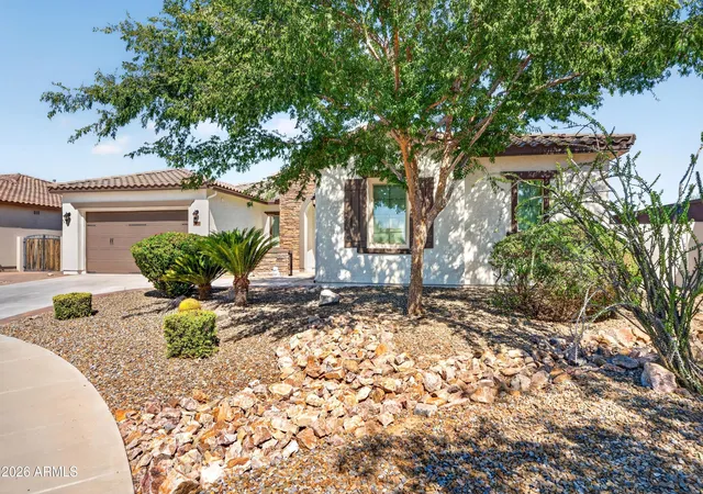 Photo 2 of Single family home for sale at 1481 S Carriage Ln, Chandler, AZ 85286 | MLS# 7069255 | Listing updated on 2026-08-21