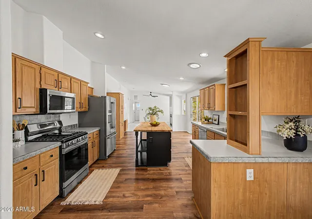 Photo 4 of Manufactured home for sale at 2705 W Mockingbird St, Apache Junction, AZ 85120 | MLS# 7068746 | Listing updated on 2026-09-18