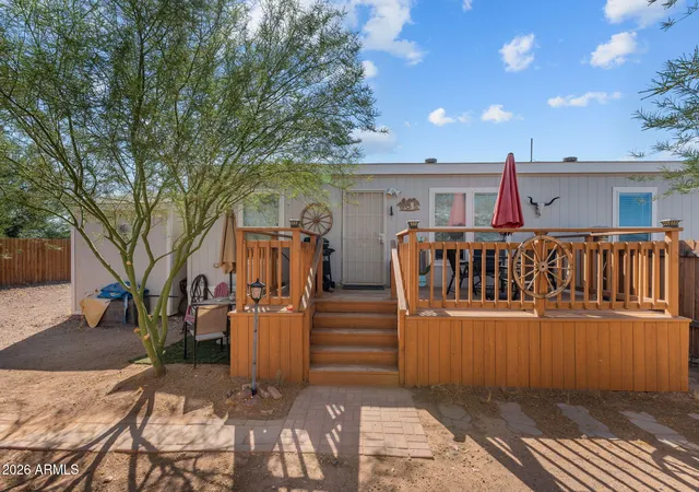 Photo 3 of Manufactured home for sale at 512 W Claessens Dr, Morristown, AZ 85342 | MLS# 7072095 | Listing updated on 2026-08-28