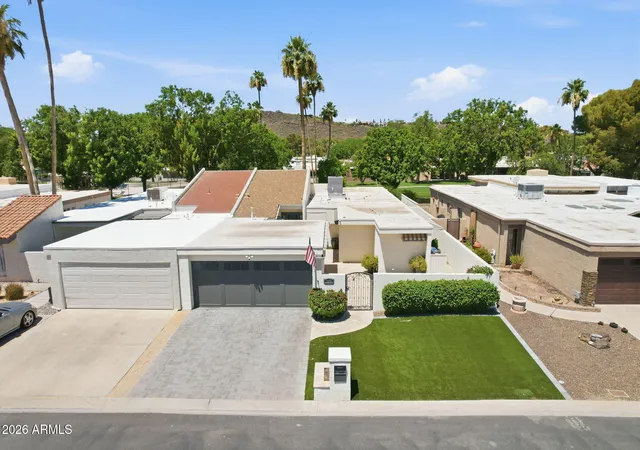 Photo 2 of Single family home for sale at 14238 N 2nd Avenue, Phoenix, AZ 85023 | MLS# 7068778 | Listing updated on 2026-09-08