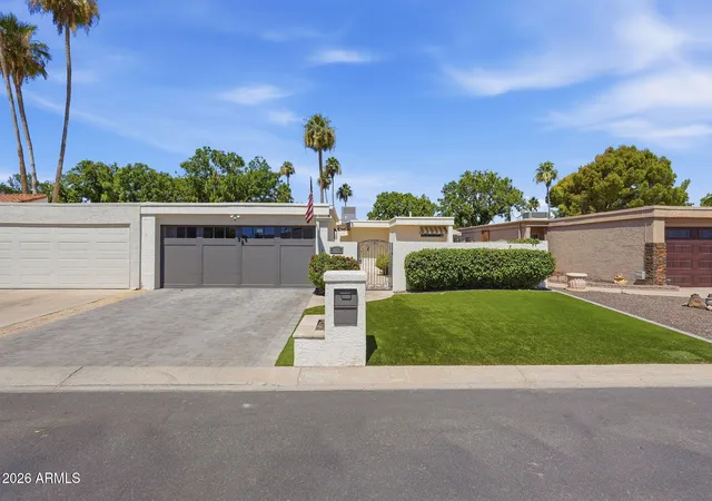 Photo 3 of Single family home for sale at 14238 N 2nd Avenue, Phoenix, AZ 85023 | MLS# 7068778 | Listing updated on 2026-09-08