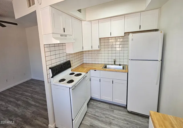 3rd image of 9222 N 35Th Ave #3, Phoenix, AZ 85051 | MLS# 7068828