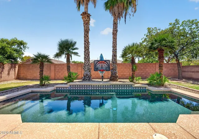 2nd image of 2877 E Crescent Wy, Gilbert, AZ 85298 | MLS# 7069259