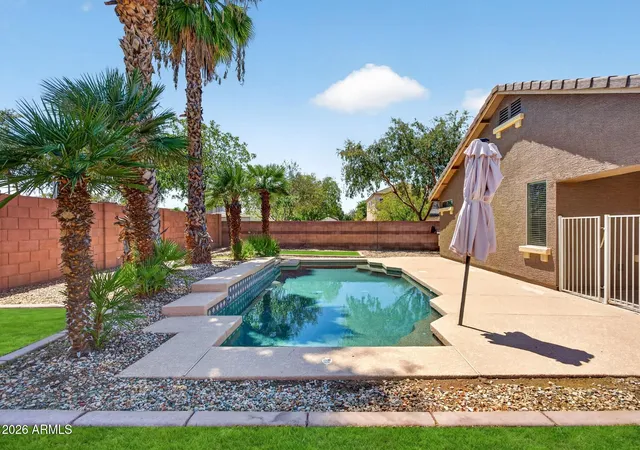 3rd image of 2877 E Crescent Wy, Gilbert, AZ 85298 | MLS# 7069259