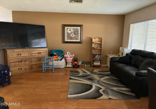Photo 3 of Sale Pending at 3902 W Villa Theresa Dr, Glendale, AZ 85308 | MLS# 7068922 | Listing updated on 2026-10-24