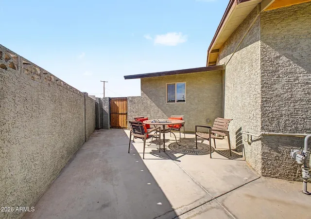 Photo 3 of Single family home for sale at 1048 W Heather Dr, Mesa, AZ 85201 | MLS# 7070933 | Listing updated on 2026-09-08
