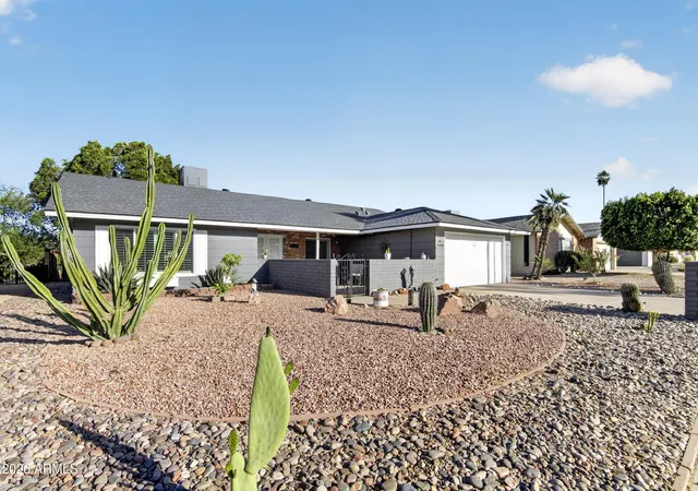 Photo 1 of Sale Pending at 11215 S Tomah St, Phoenix, AZ 85044 | MLS# 7069025 | Listing updated on 2026-10-05