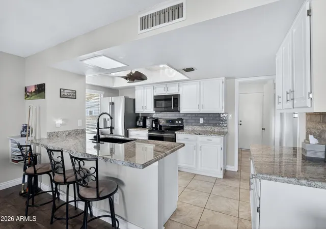 Photo 4 of Sale Pending at 11215 S Tomah St, Phoenix, AZ 85044 | MLS# 7069025 | Listing updated on 2026-10-05