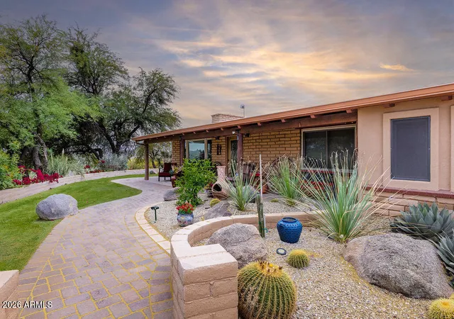 Photo 2 of Single family home for sale at 1305 Jack Burden Rd, Wickenburg, AZ 85390 | MLS# 7069032 | Listing updated on 2026-09-10