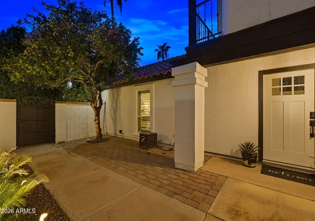 Photo 3 of Sale Pending at 15233 N 51st St, Scottsdale, AZ 85254 | MLS# 7069710 | Listing updated on 2026-09-09