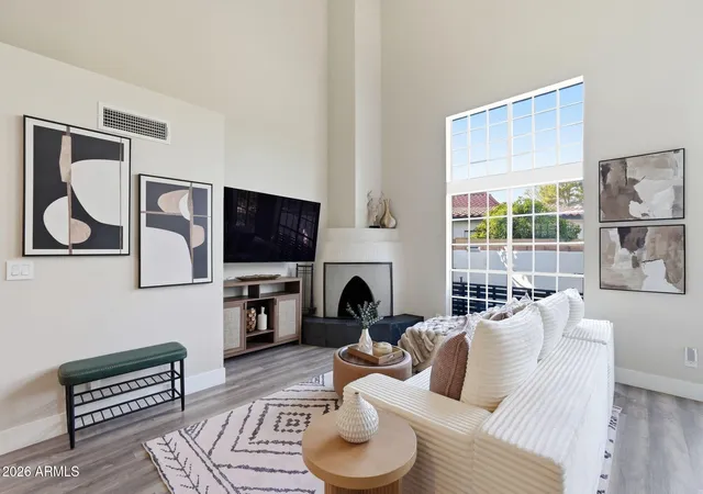 Photo 3 of Sale Pending at 15233 N 51St St, Scottsdale, AZ 85254 | MLS# 7069710 | Listing updated on 2026-09-09