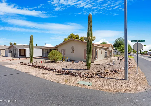 1st image of 811 E Washington St, Florence, AZ 85132 | MLS# 7070636