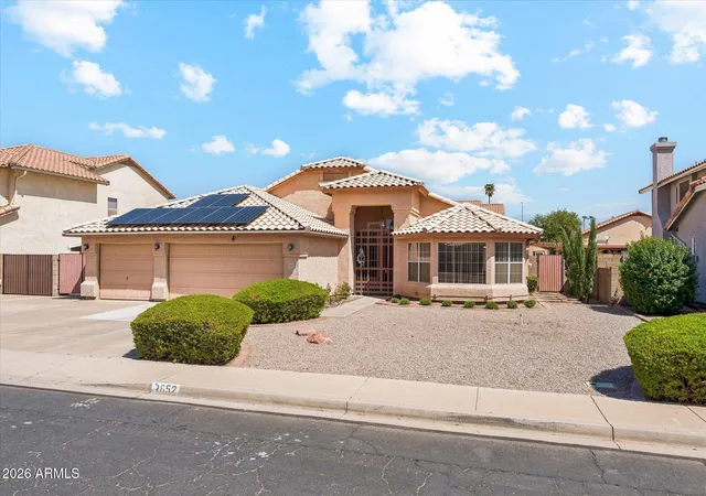 1st image of 652 W Mendoza Ave, Mesa, AZ 85210 | MLS# 7069756