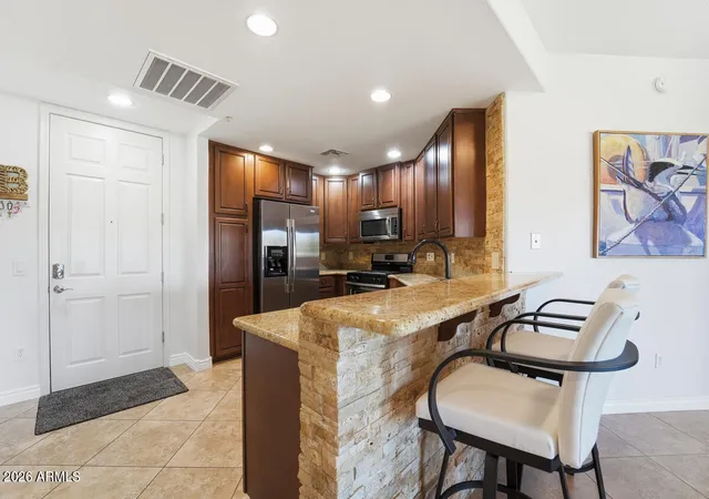 image of 5350 E Deer Valley Dr #3255, Phoenix, AZ 85054 | MLS# 7069115