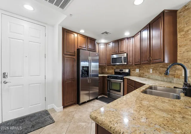 image of 5350 E Deer Valley Dr #3255, Phoenix, AZ 85054 | MLS# 7069115