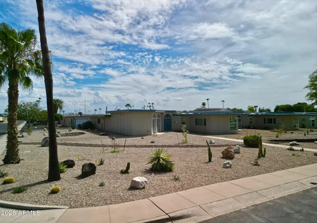 Photo 2 of Sale Pending at 10801 W Cameo Dr, Sun City, AZ 85351 | MLS# 7069769 | Listing updated on 2026-09-16