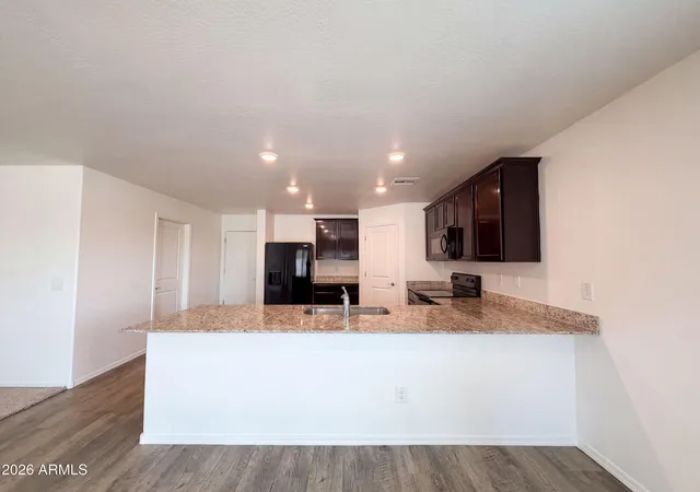 Photo 2 of Single family home for sale at 461 W Pintail Dr, Casa Grande, AZ 85122 | MLS# 7069152 | Listing updated on 2026-10-09