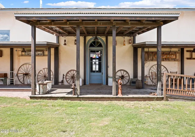 2nd image of 905 Ghost Town Trl, Pearce, AZ 85625 | MLS# 7069220