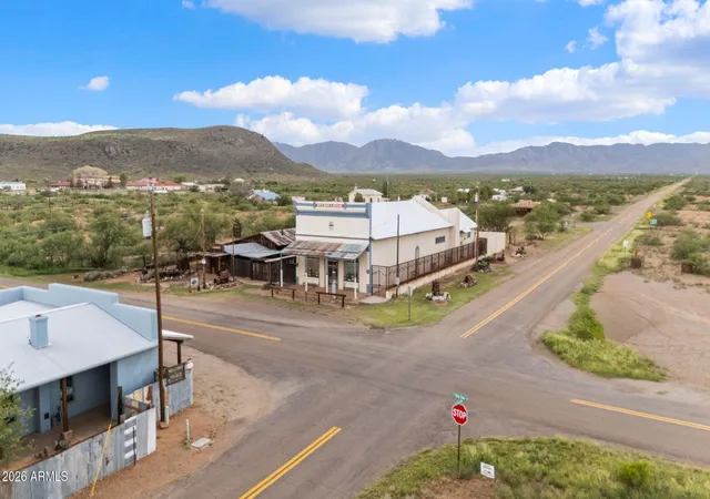 4th image of 905 Ghost Town Trl, Pearce, AZ 85625 | MLS# 7069220