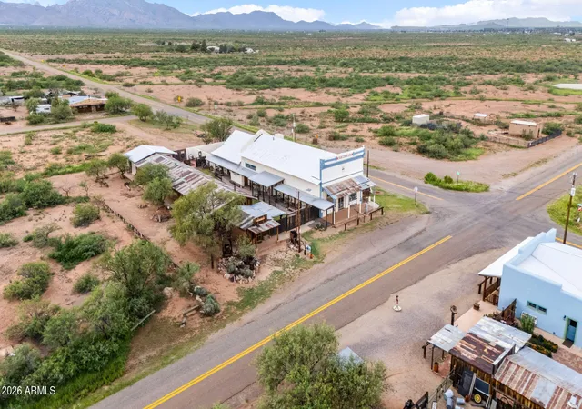 5th image of 905 Ghost Town Trl, Pearce, AZ 85625 | MLS# 7069220