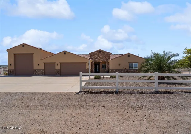 Photo 46 of Single family home for sale at 24039 W Cavedale Dr, Wittmann, AZ 85361 | MLS# 7073054 | Listing updated on 2026-09-10