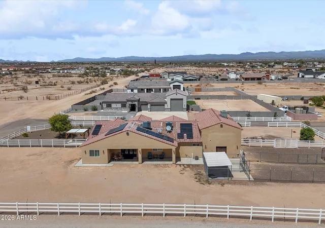 Photo 3 of Single family home for sale at 24039 W Cavedale Dr, Wittmann, AZ 85361 | MLS# 7073054 | Listing updated on 2026-09-10