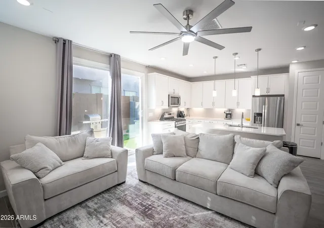 2nd image of 21016 N 58th Wy, Phoenix, AZ 85054 | MLS# 7069784