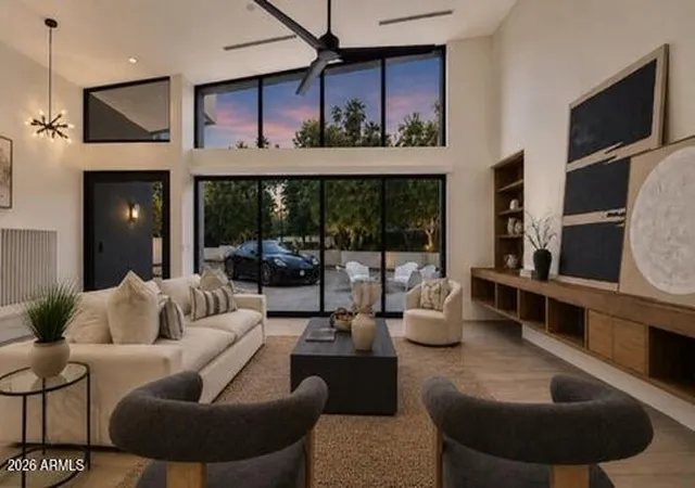 1st image of 525 W Lamar Rd W, Phoenix, AZ 85013 | MLS# 7069446