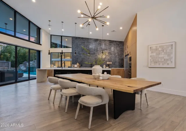 2nd image of 525 W Lamar Rd W, Phoenix, AZ 85013 | MLS# 7069446