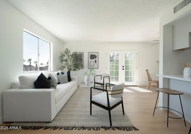 1st image of 10201 N 8th Pl #A, Phoenix, AZ 85020 | MLS# 7070288