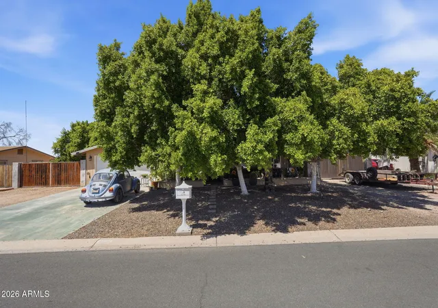 Photo 3 of Single family home for sale at 654 S Copper Dr, Apache Junction, AZ 85120 | MLS# 7069587 | Listing updated on 2026-09-01