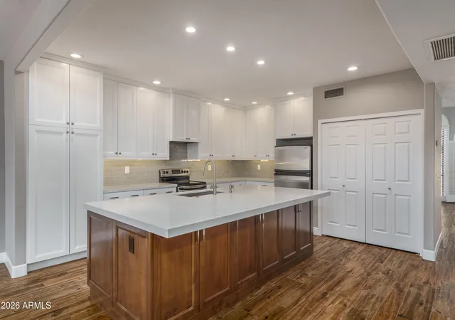 Photo 3 of Townhouse for sale at 7955 E Chaparral Rd #135, Scottsdale, AZ 85250 | MLS# 7071597 | Listing updated on 2026-09-03