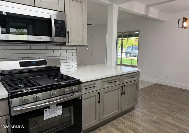 Photo 3 of Single family home for sale at 20 S Catalina St, Gilbert, AZ 85233 | MLS# 7069762 | Listing updated on 2026-09-28