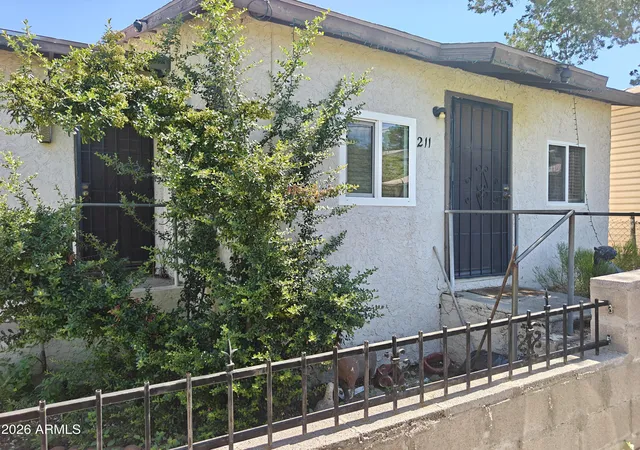 Photo 1 of Single family home for sale at 211 S Franz Ave, Miami, AZ 85539 | MLS# 7069403 | Listing updated on 2026-08-21